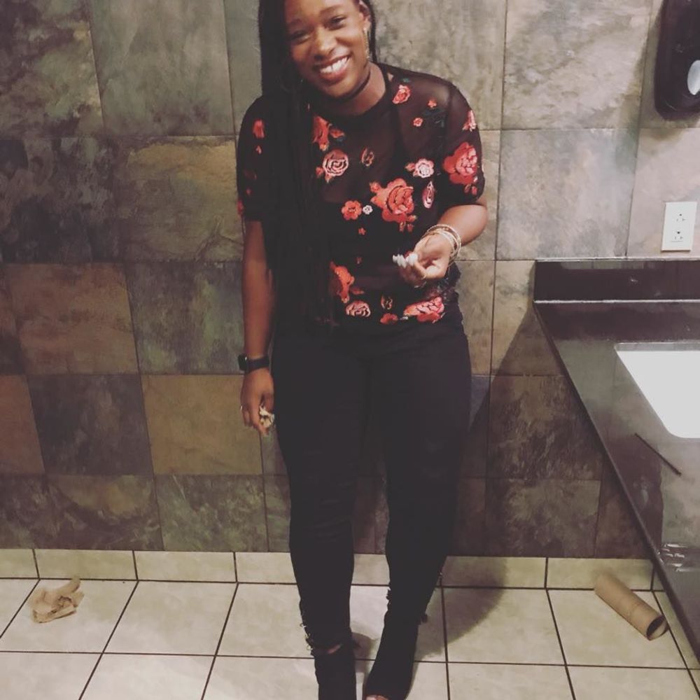 Meet your Posher, Tiara